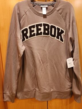 Reebok Men’s Taupe Crewneck Sweatshirt with Appliqué Logo